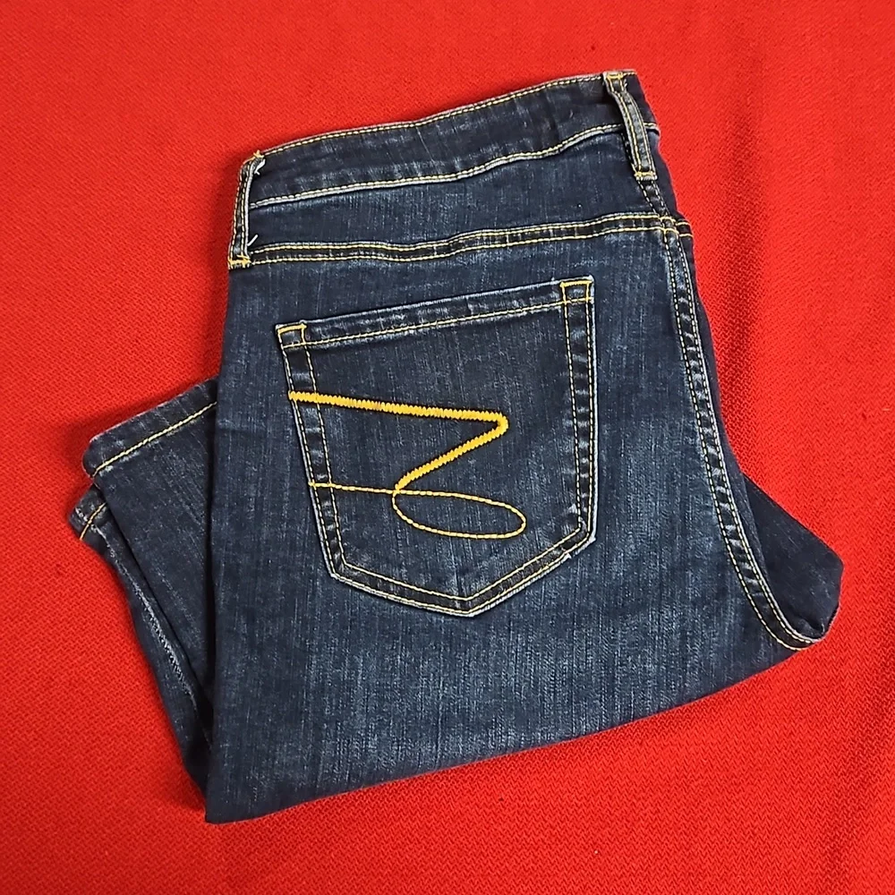 Seven7 sunset bermuda denim shorts dark Deming size 10 EUC